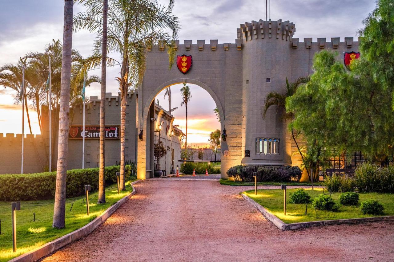 Camelot Inn 3*