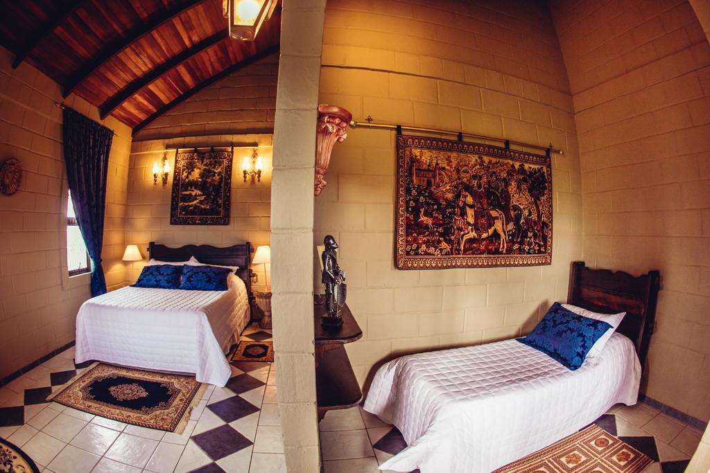 Camelot Inn