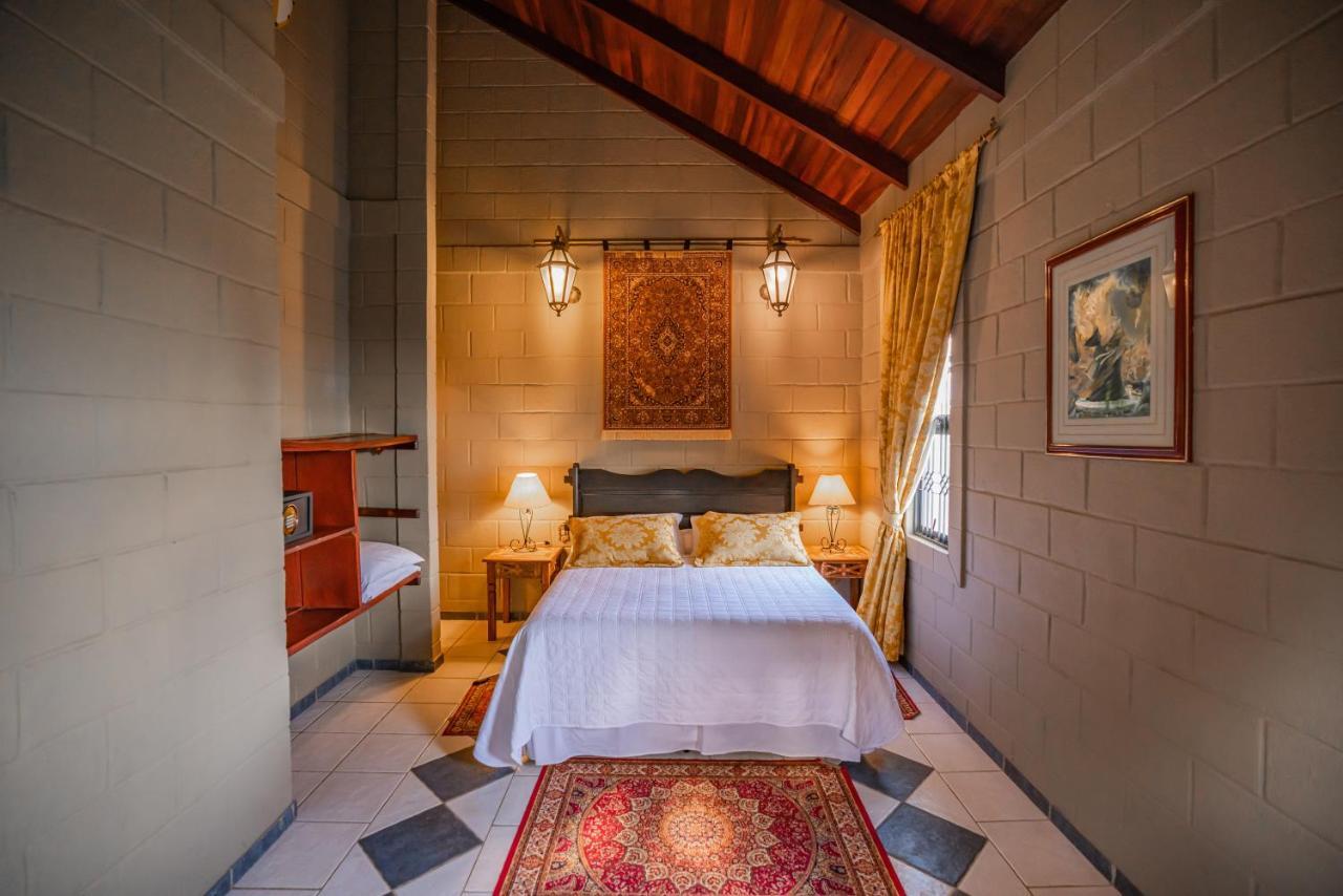 Camelot Inn Alto Paraiso de Goias